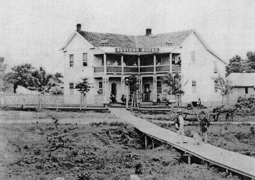 Kinmundy Squiers House