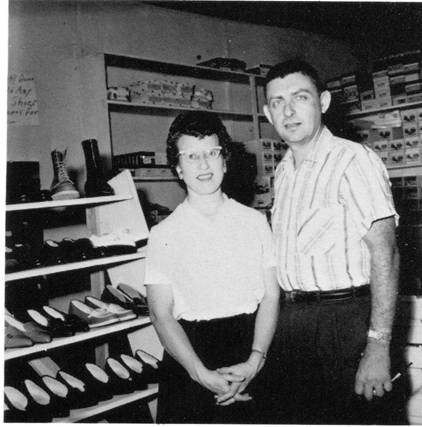 Kinmundy Shoe Outlet