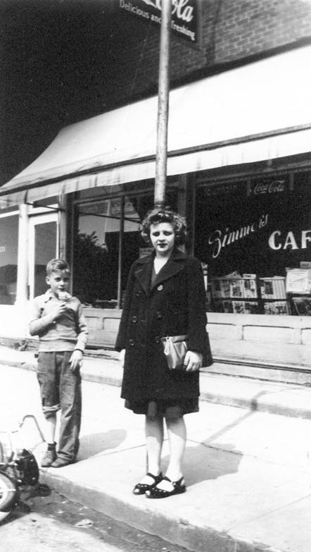 Kinmundy Zimmer's Cafe Arlene Zimmer Sammy Jones