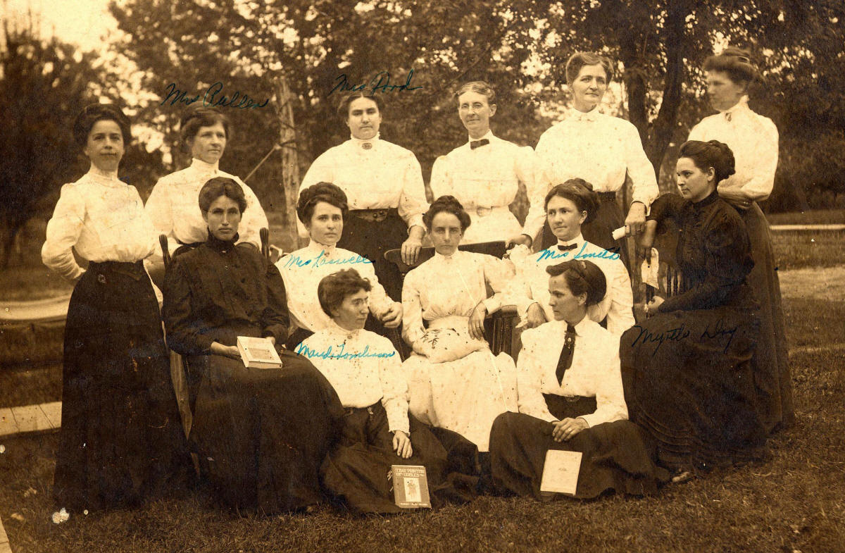 Alma Ladies Group early 1900s - Alma, IL
