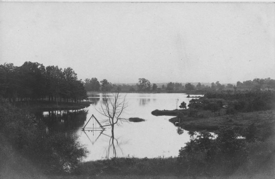 Kinmundy Lake