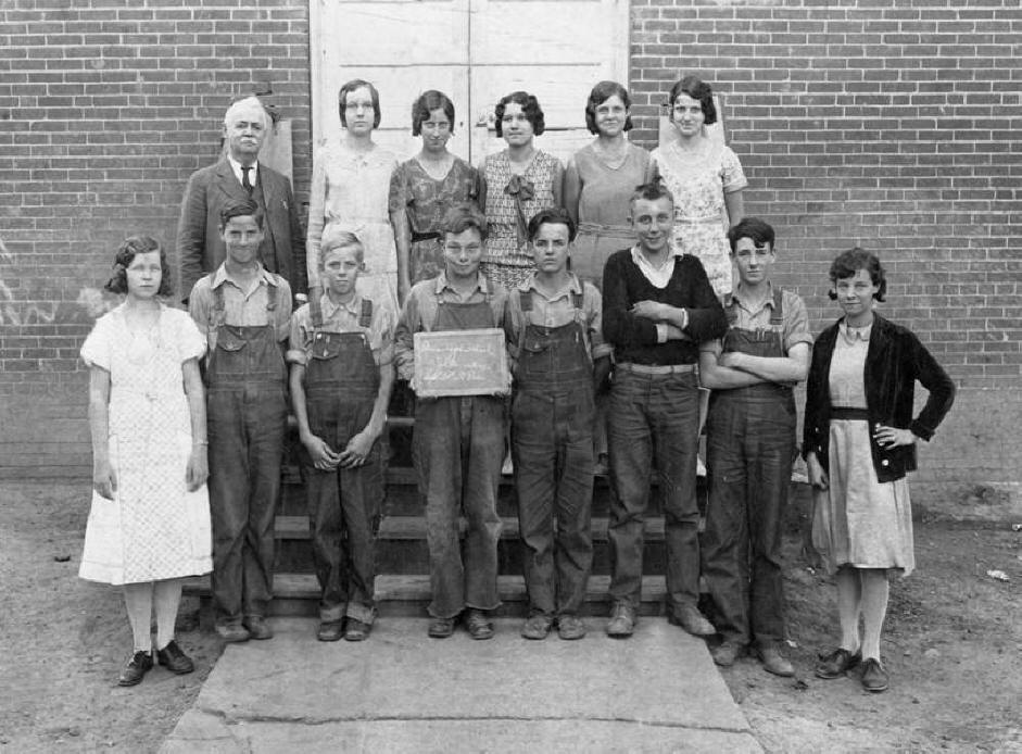 Alma Grade School class; 1931