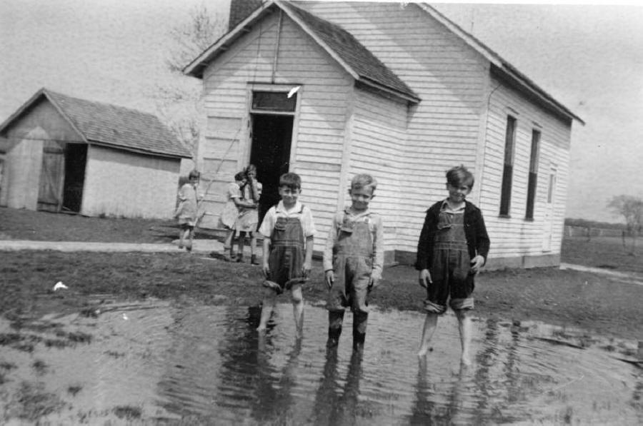 Pleasant Hill School (also known as White School); 1939