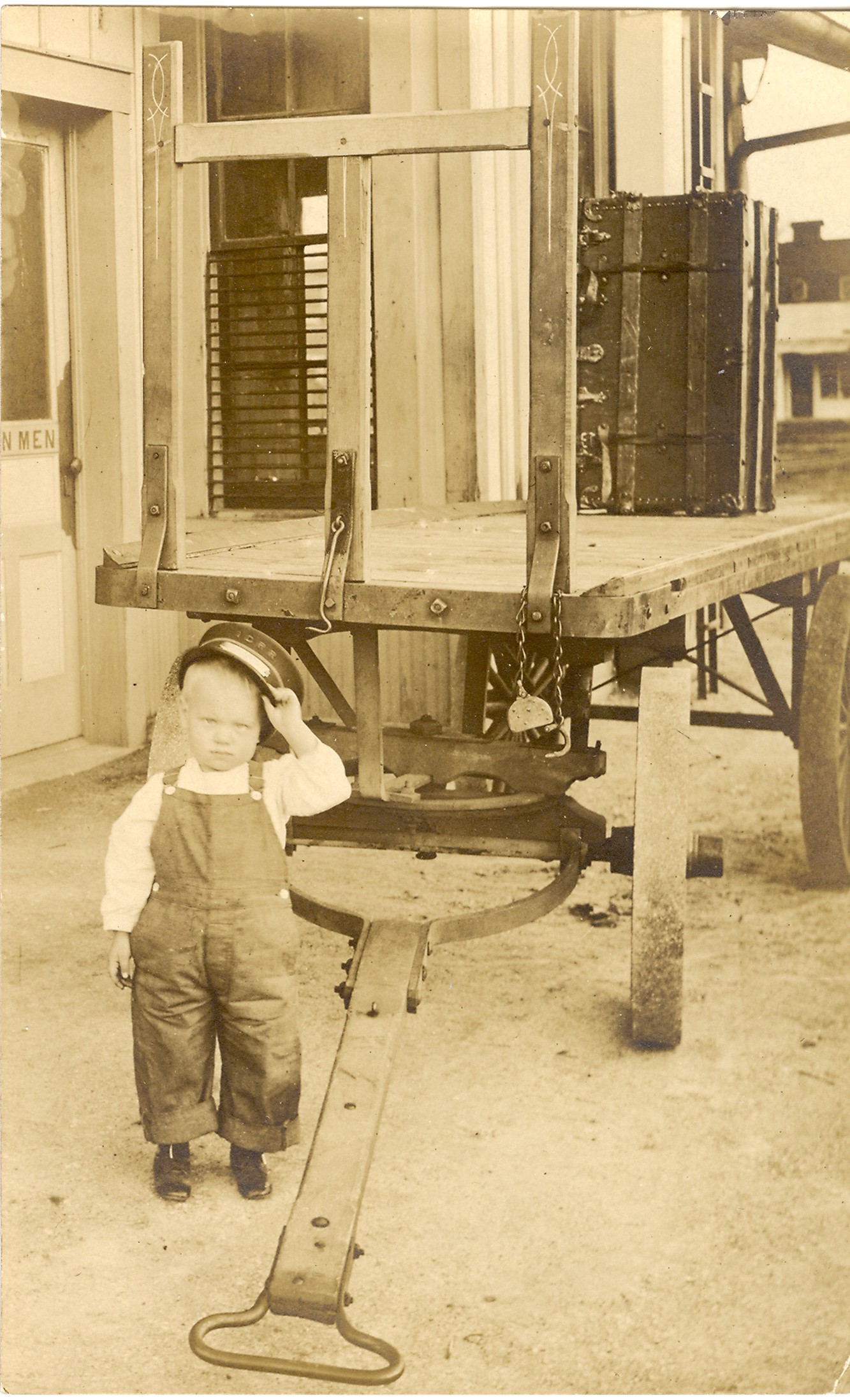 Kinmundy Illinois - Train Depot - Tom Sager
